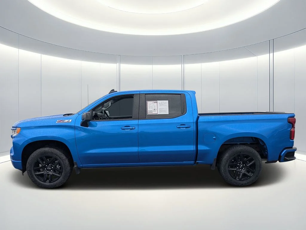 Used 2025 Blue Chevrolet RST image 7