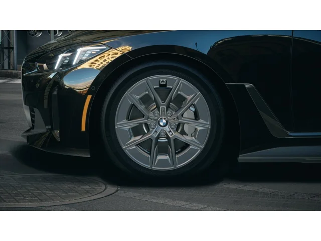 New 2026 Black Sapphire Metallic BMW eDrive40 image 7