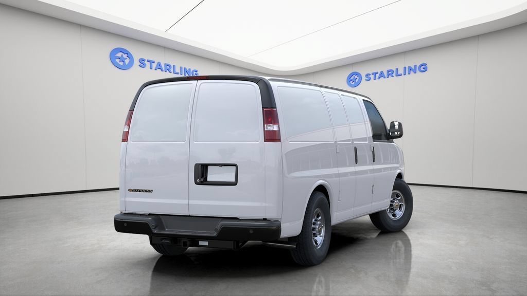 New 2026 Summit White Chevrolet 1WT image 4