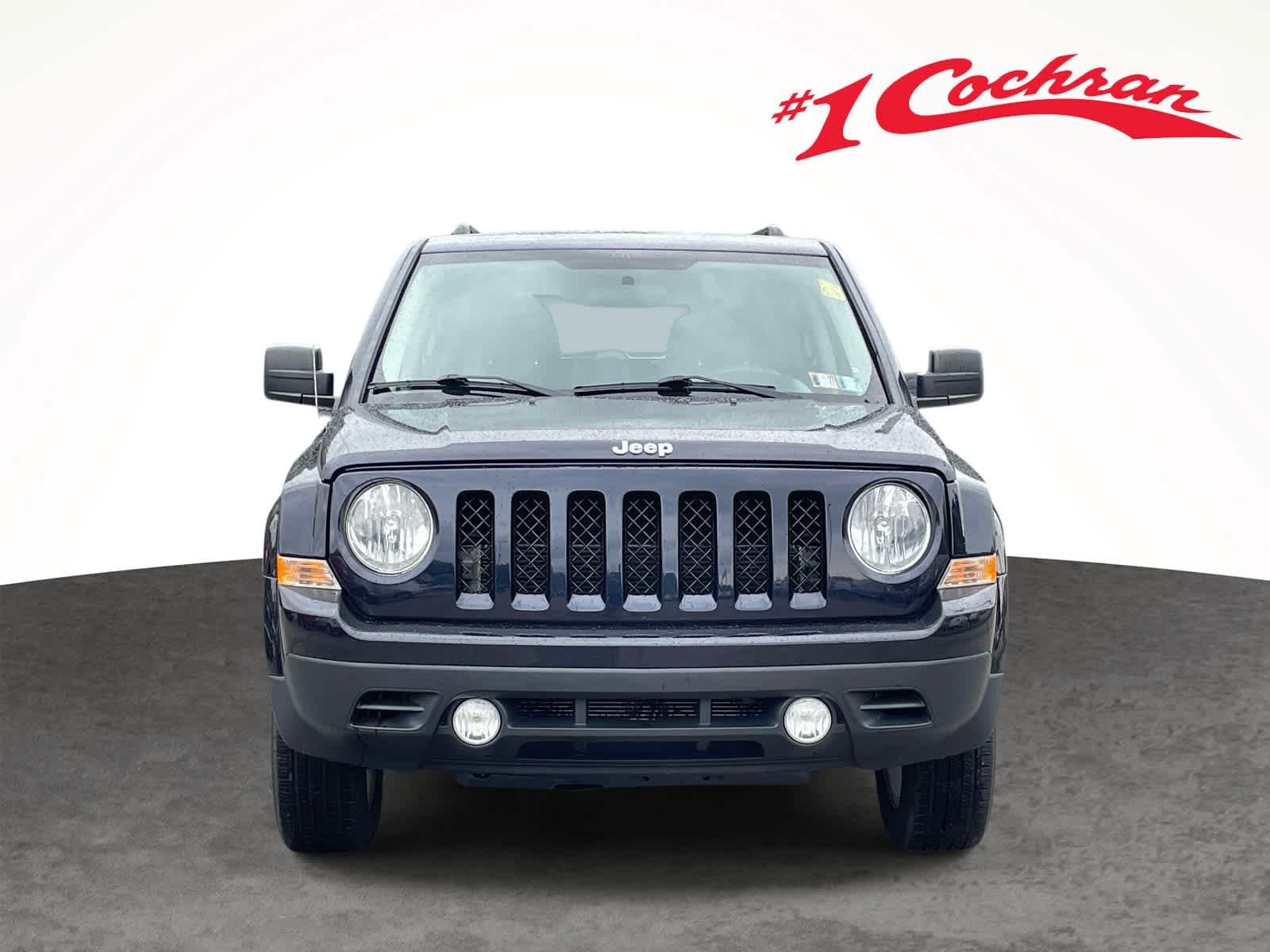 Used 2011 Blackberry Pearl Jeep Sport image 17