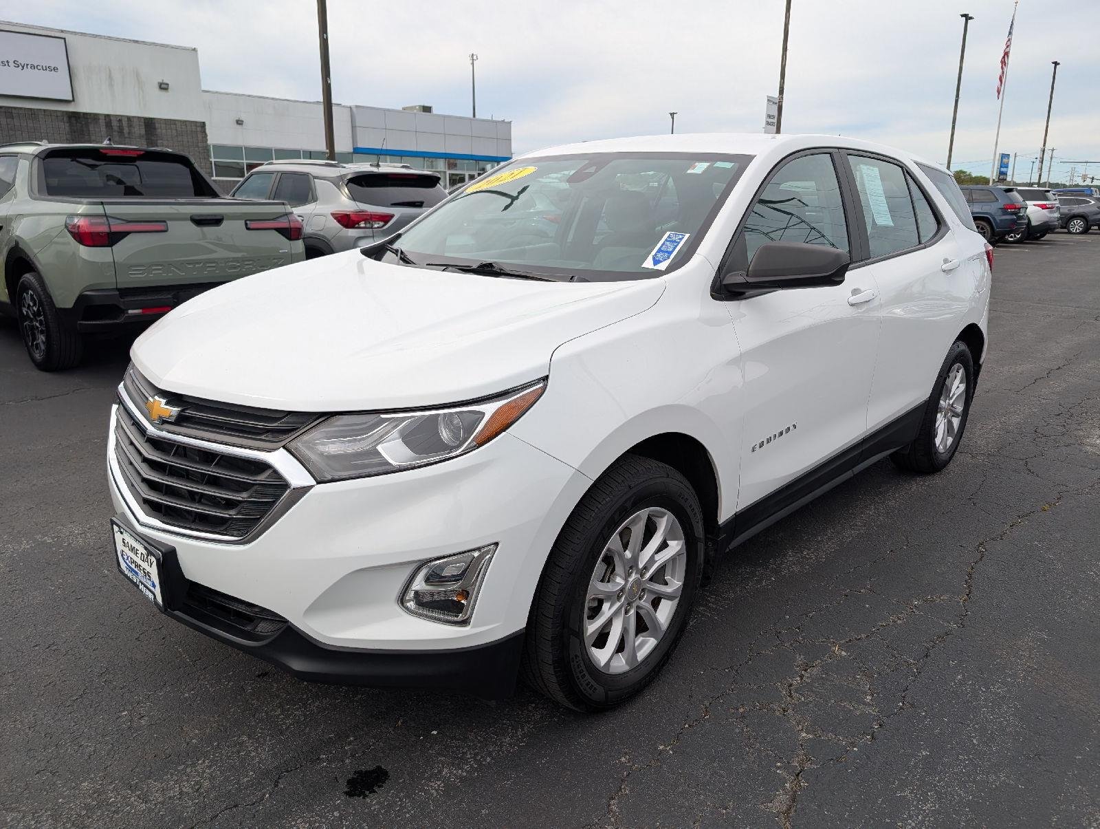 Used 2021 Summit White Chevrolet LS image 4
