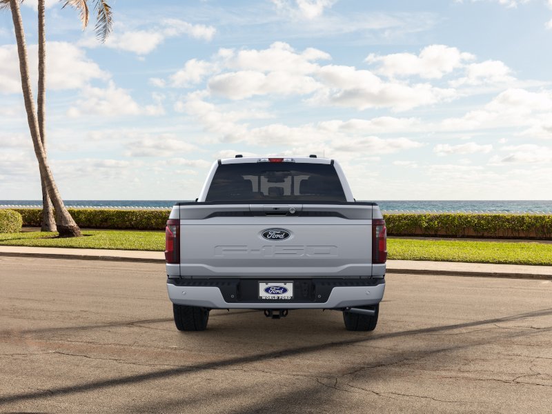 New 2026 Iconic Silver Metallic Ford XLT image 5