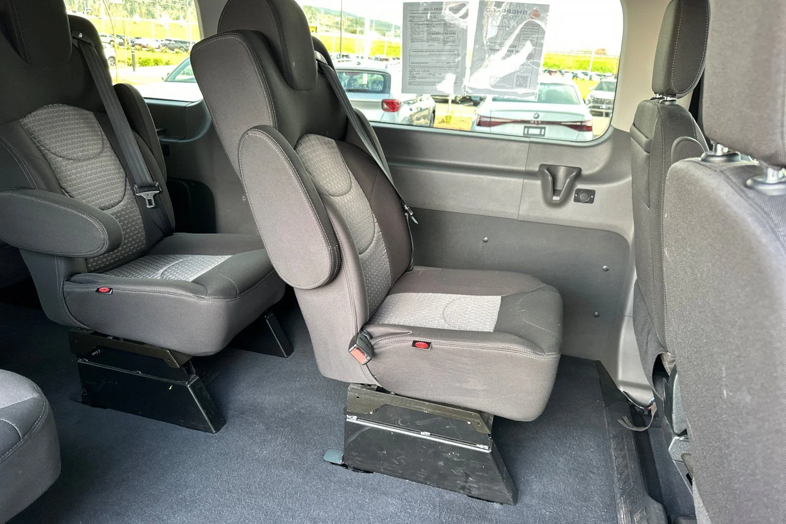 2023 Ford Transit Passenger Van XLT - Photo 12