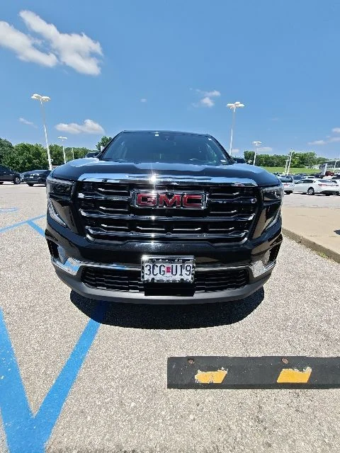 Used 2025 Black GMC Elevation image 4