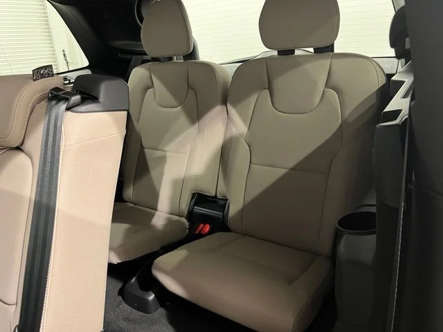 2026 Volvo XC90 Core - Photo 23