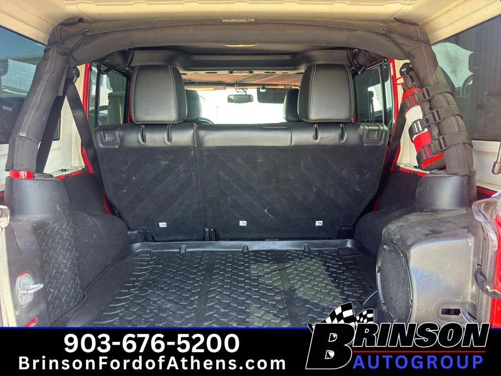 Used 2013 Rock Lobster Clearcoat Jeep Sahara image 9