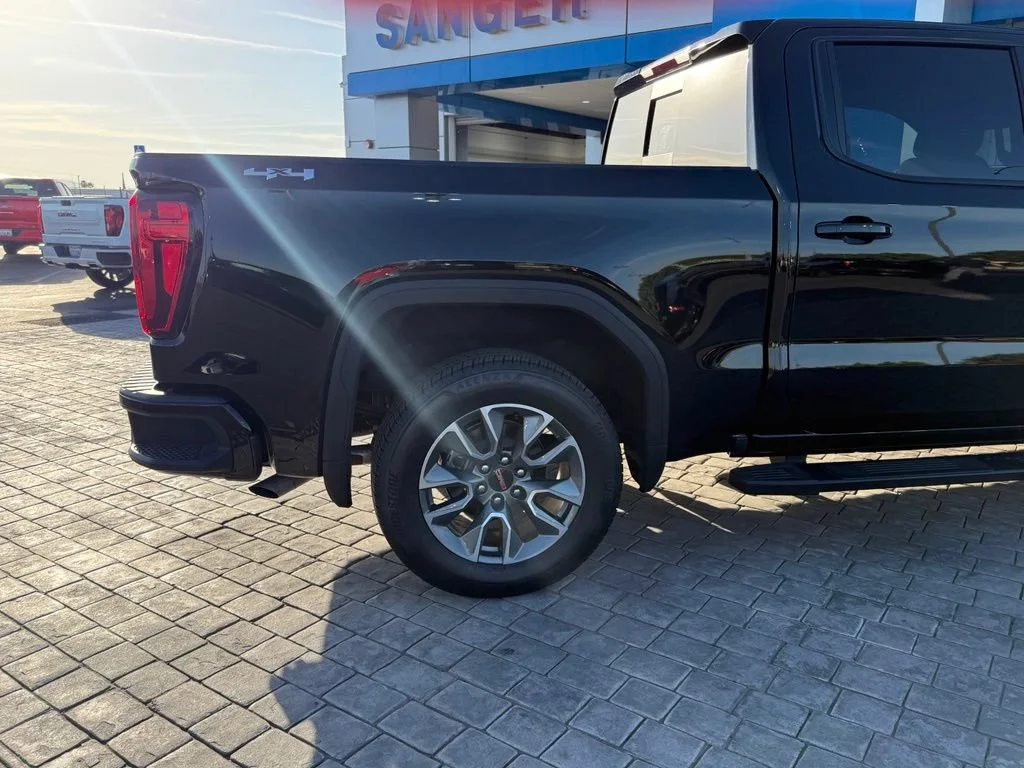 New 2026 Onyx Black GMC Elevation image 11