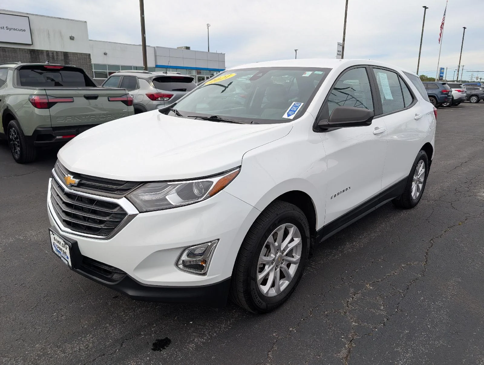 Used 2021 SUMMIT WHITE Chevrolet LS image 4