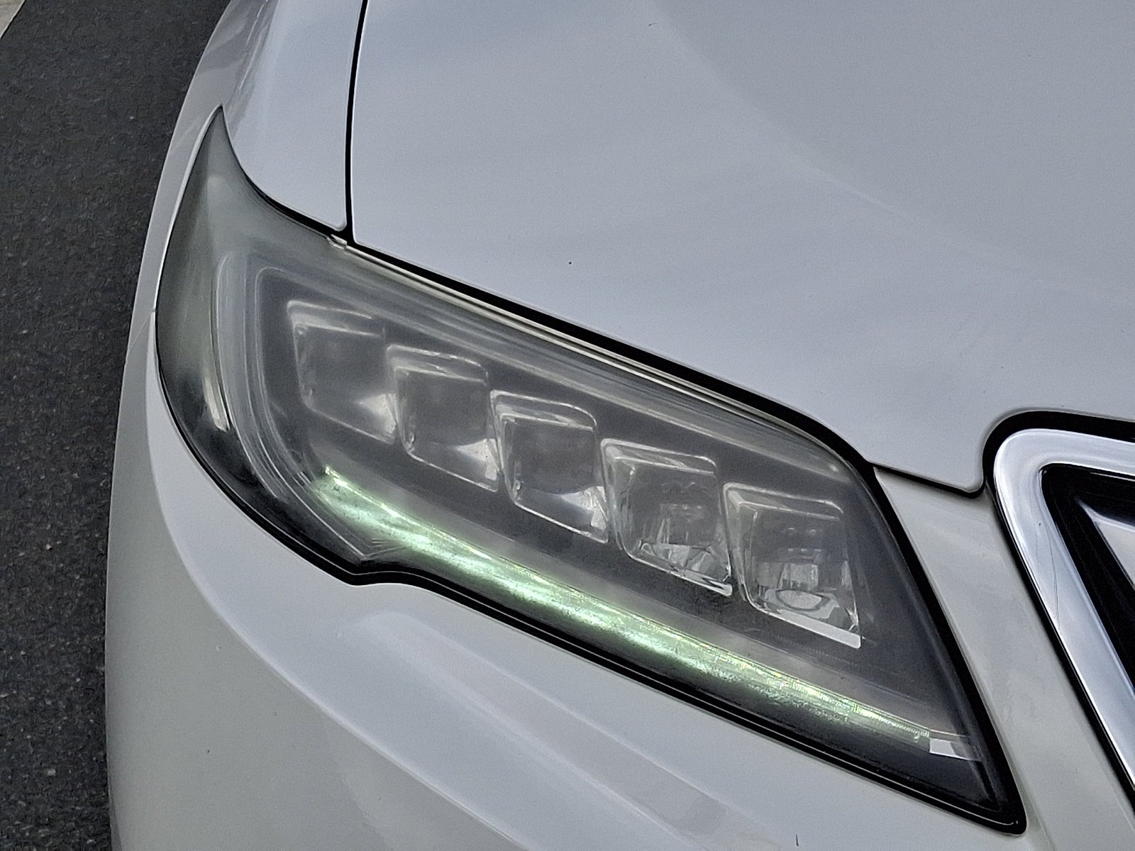 Used 2017 Crystal Black Pearl Acura Technology Package image 9