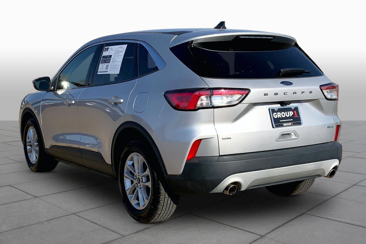 Used 2020 Ingot Silver Metallic Ford SE image 12