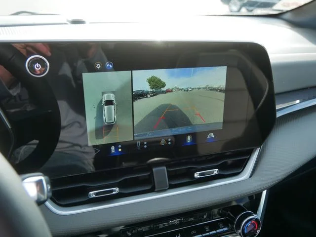 2026 Chevrolet Equinox LT - Photo 11