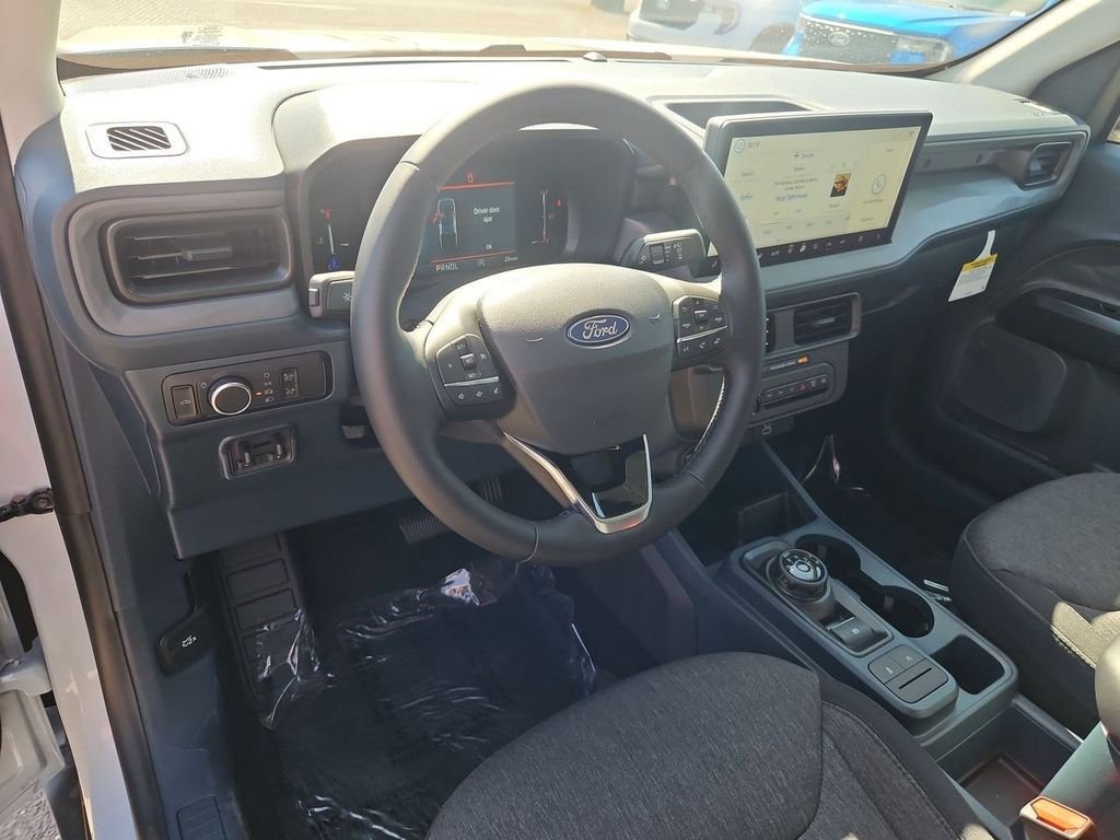 New 2025 Space White Metallic Ford XLT image 45