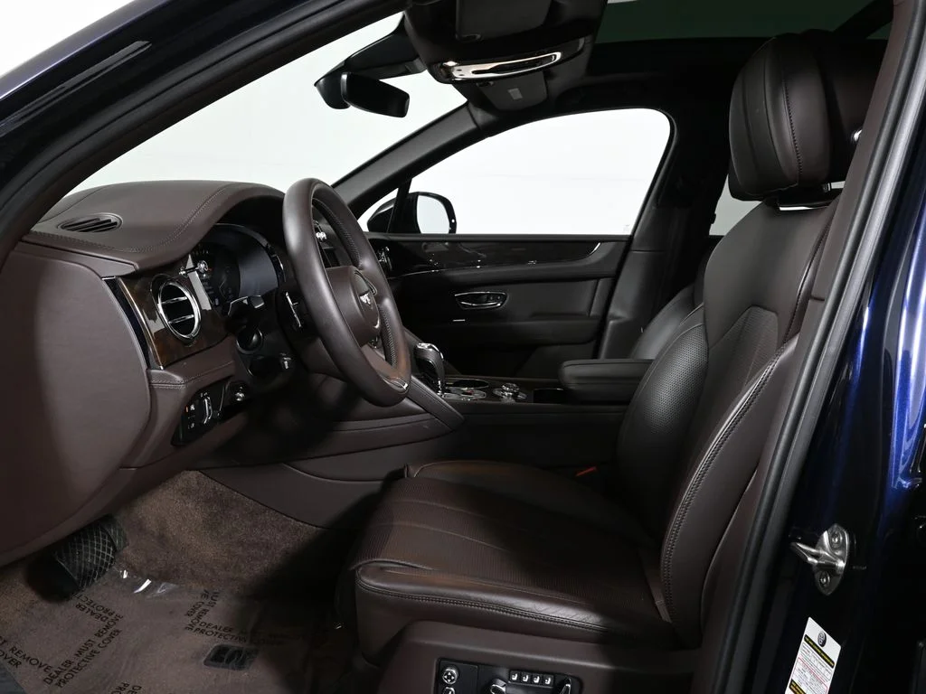 Used 2022 Blue Bentley S image 5