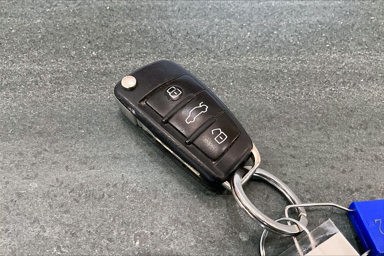 Used 2010 Graphite Gray Metallic Audi 3.6L Premium Plus image 14