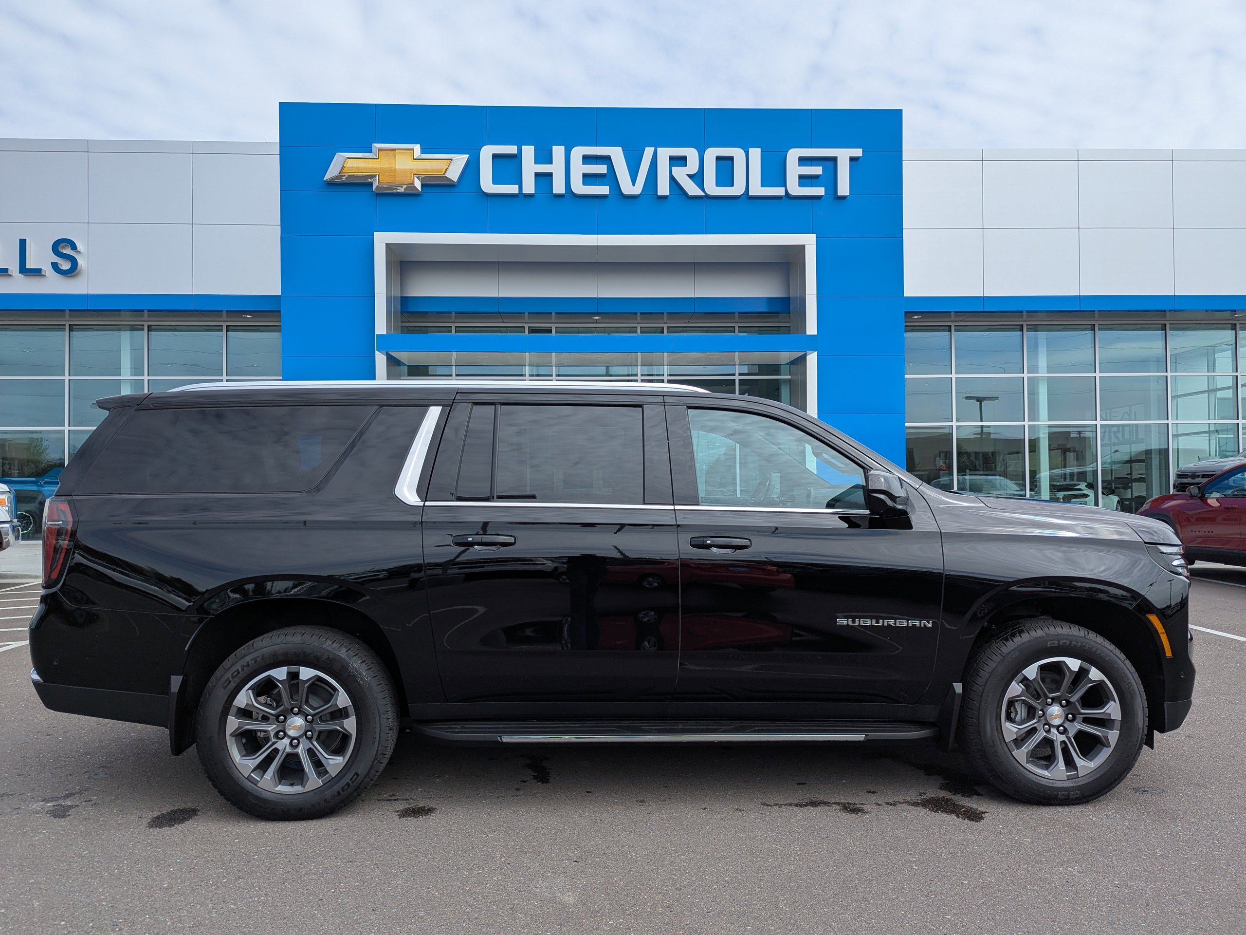2026 Chevrolet Suburban LS - Photo 40