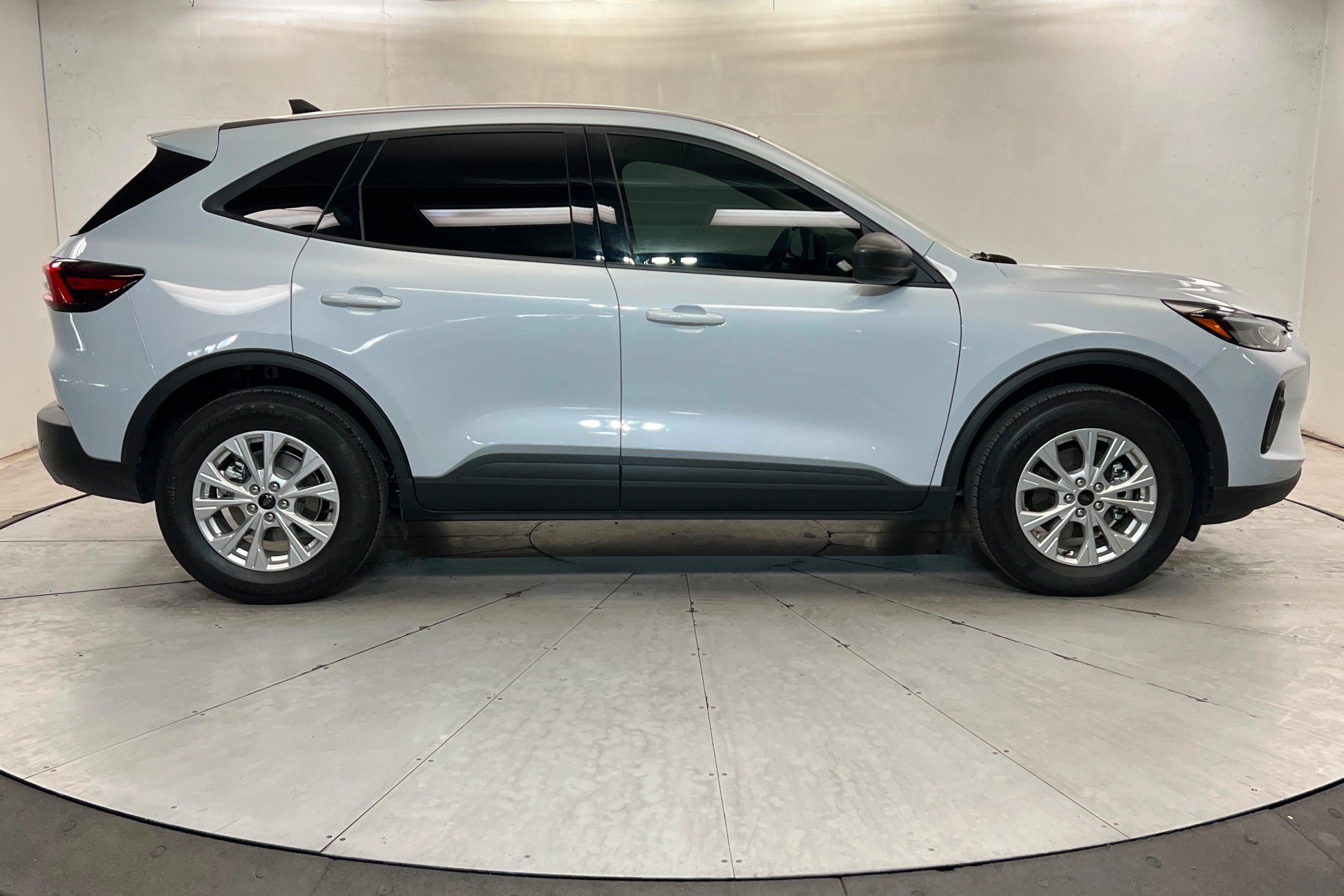 Used 2026 White Ford Active image 7