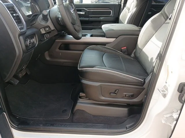 New 2026 Bright White Clear-Coat Exterior Paint RAM Laramie image 34