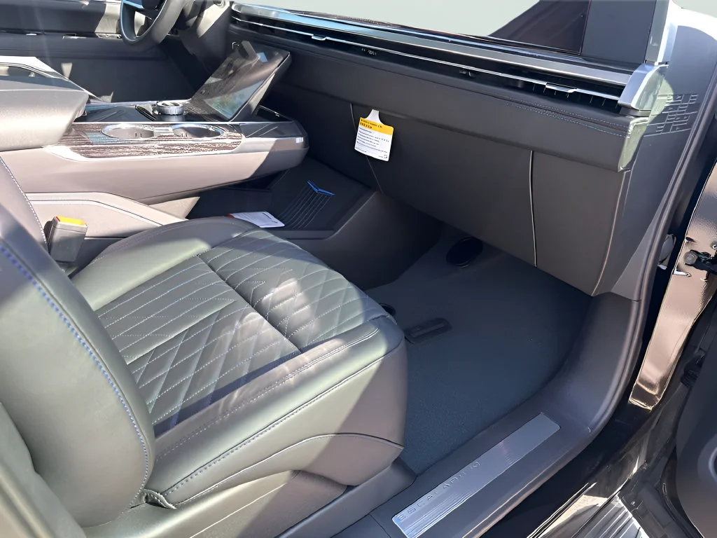 2026 Cadillac Escalade IQL Luxury - Photo 20