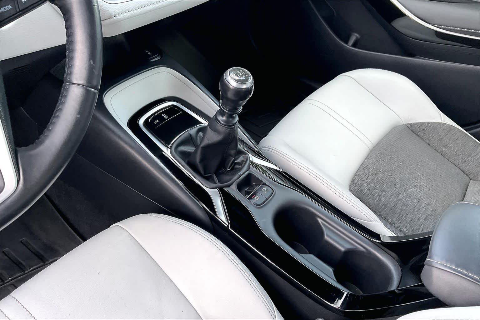 Used 2019 Classic Silver Metallic Toyota XSE image 15