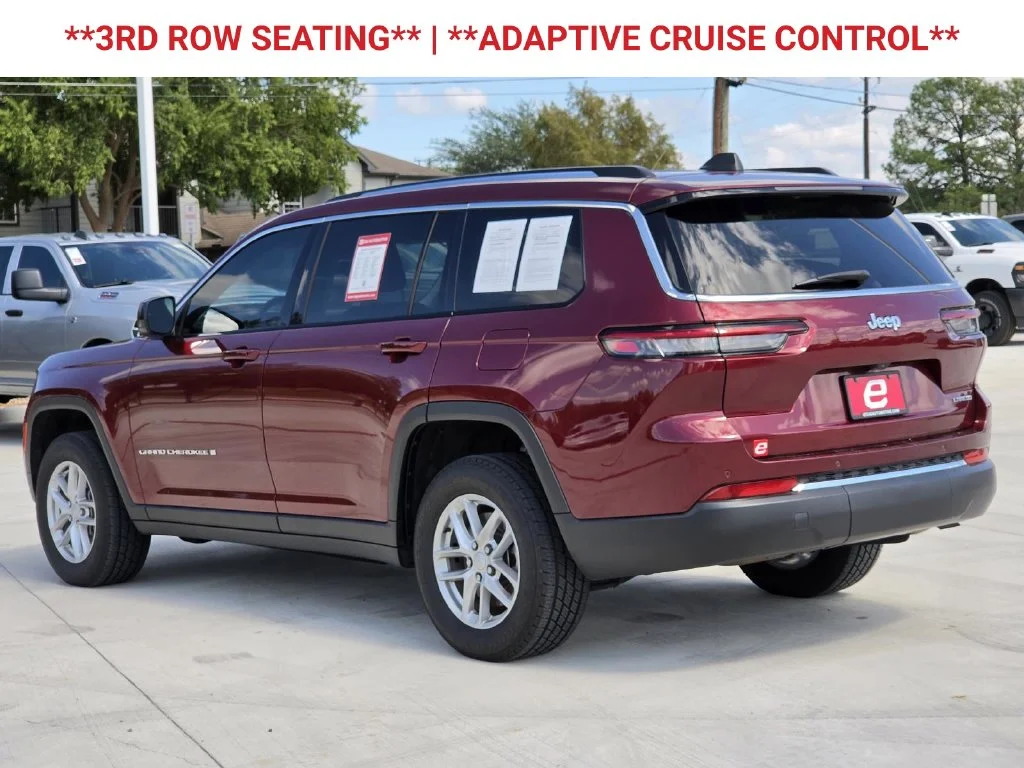 Used 2023 Red Jeep Laredo image 6