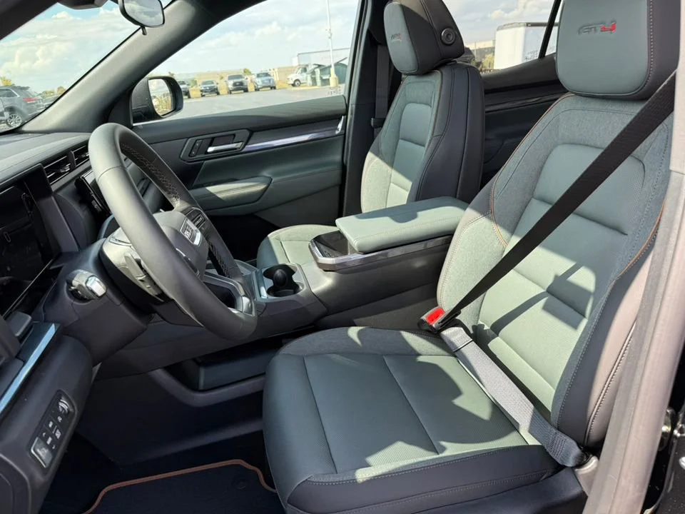 2026 GMC Terrain AT4 - Photo 17
