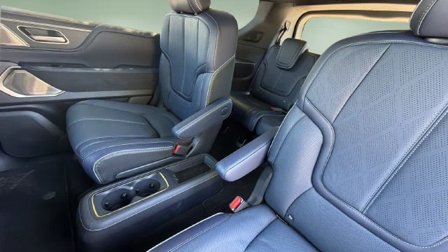 Used 2027 Black INFINITI SPORT image 39