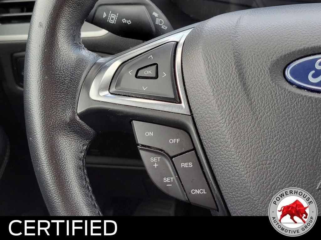 Used 2024 White Ford SEL image 27