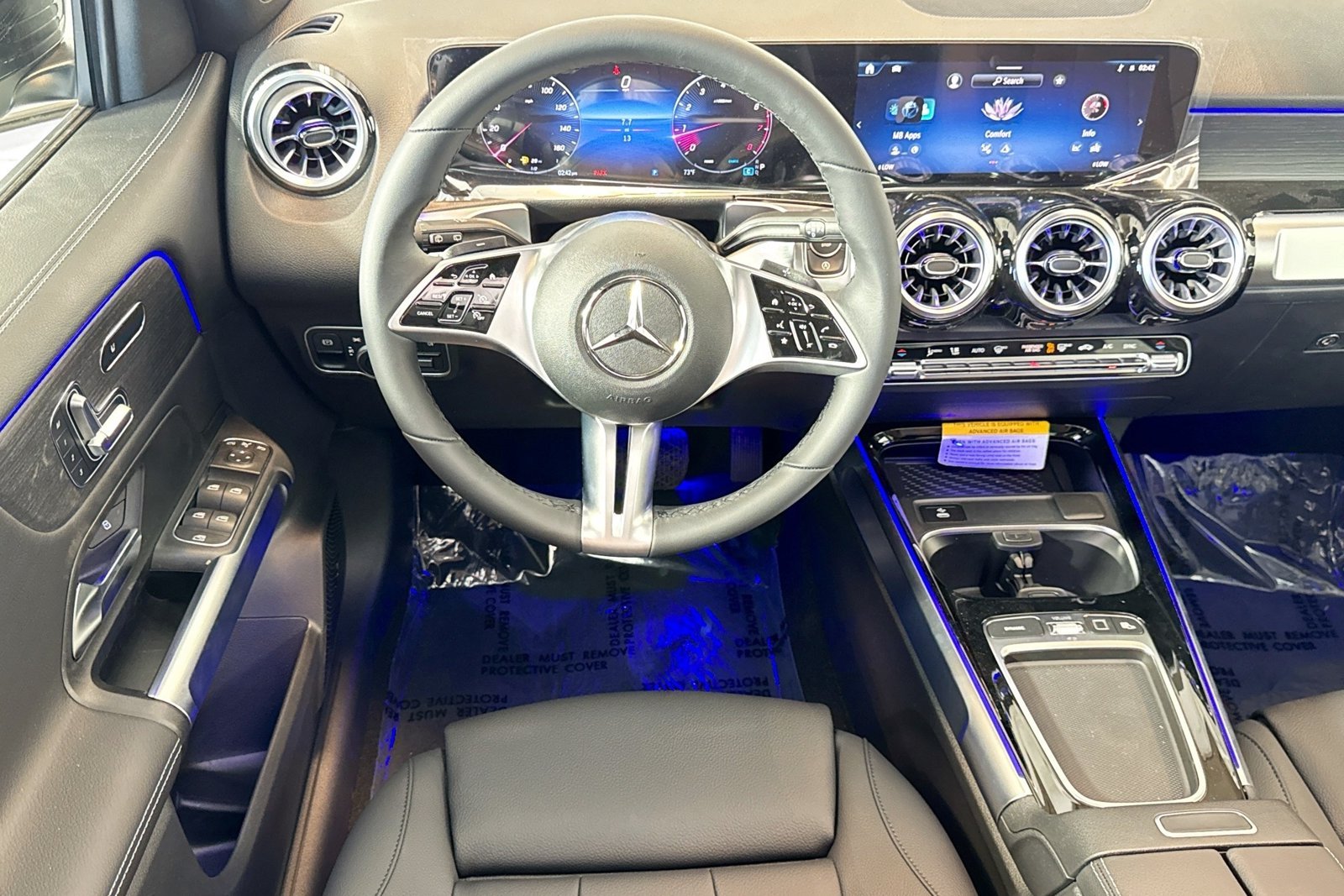 New 2026 Night Black Mercedes-Benz GLB 250 image 20