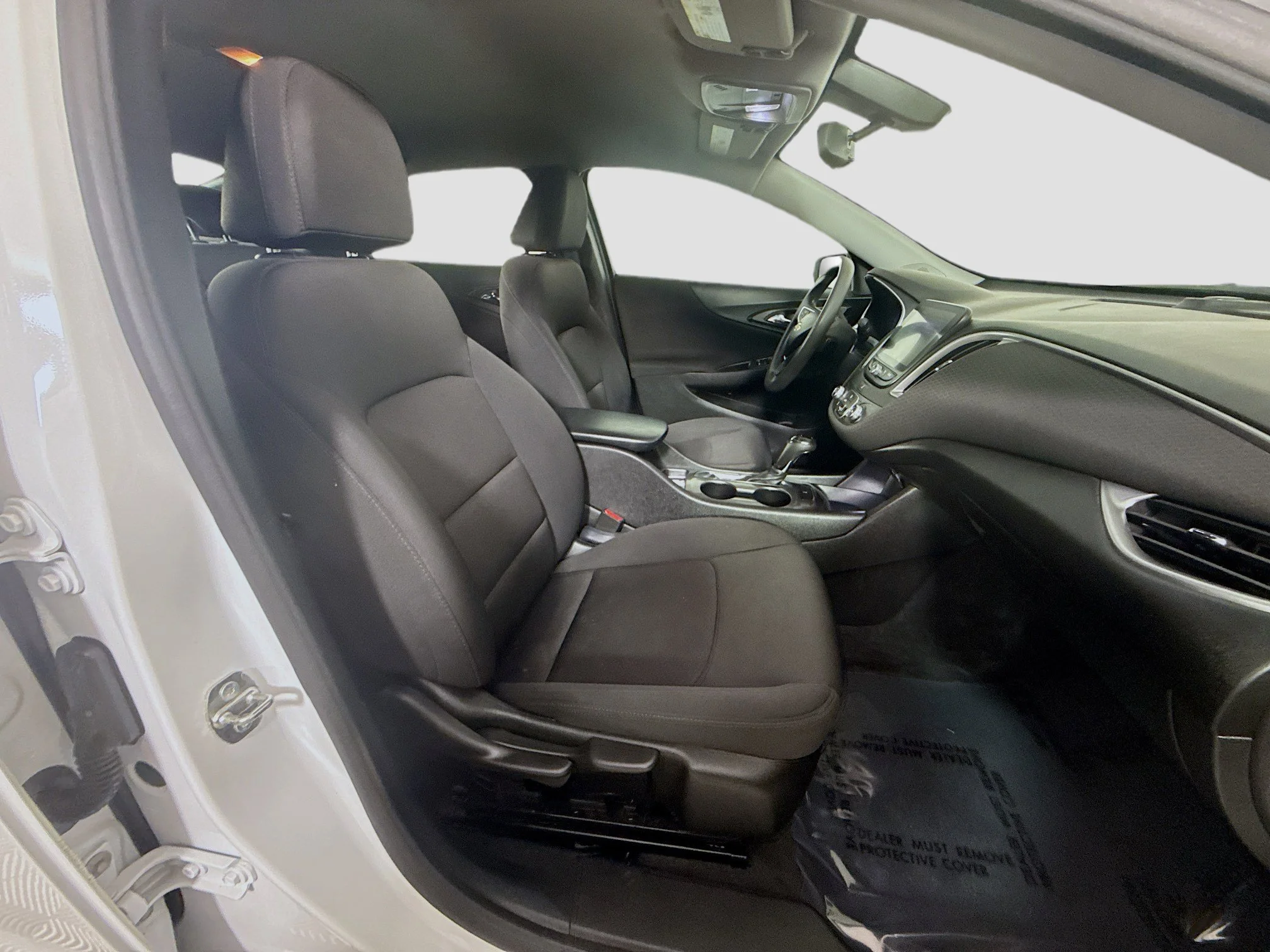 Used 2019 Summit White Chevrolet LS image 25
