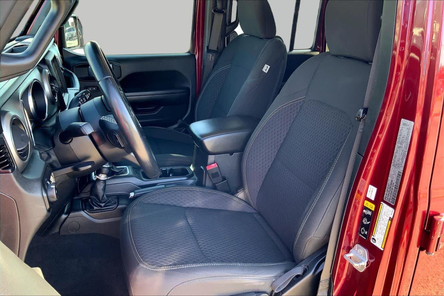 Used 2021 Snazzberry Pearlcoat Jeep Unlimited 80th Anniversary image 7