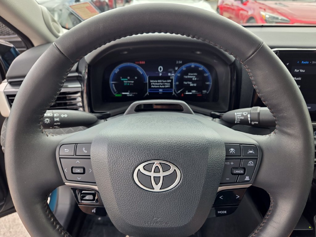 2025 Toyota Camry XLE - Photo 30