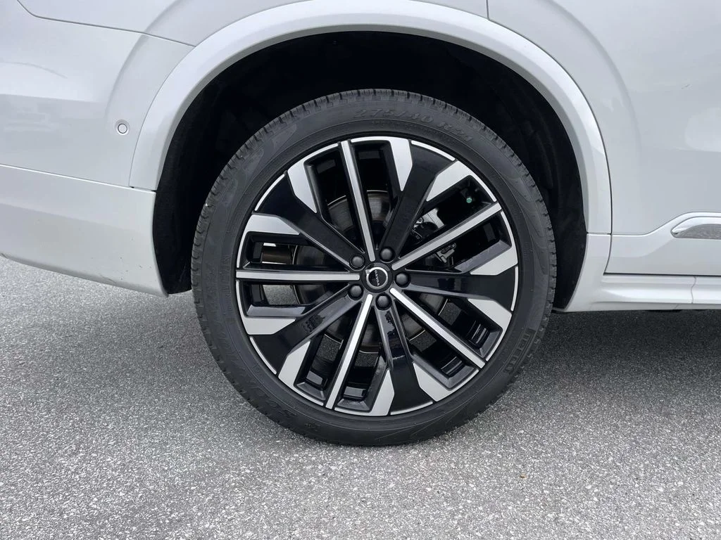 2026 Volvo XC90 Plus - Photo 30