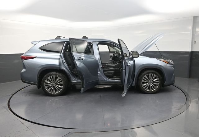 Used 2021 Blue Toyota Platinum image 46