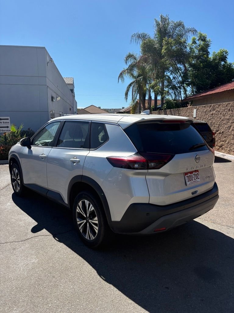 Used 2023 Silver Nissan SV image 10