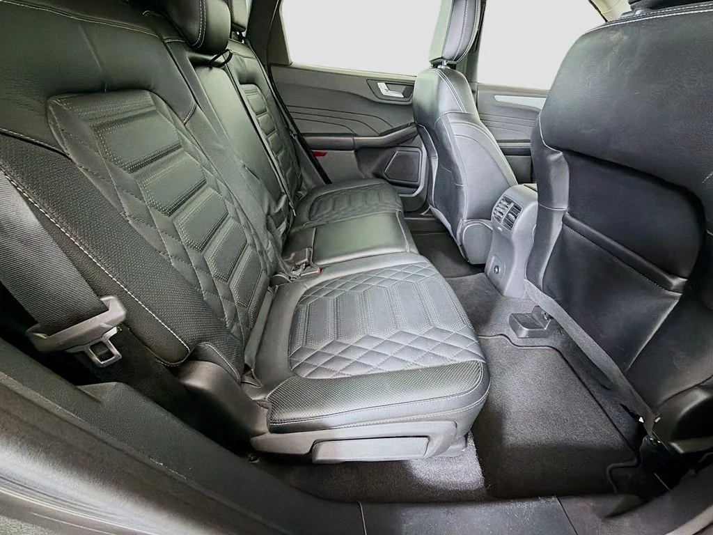 Used 2023 Carbonized Gray Metallic Ford Platinum image 28