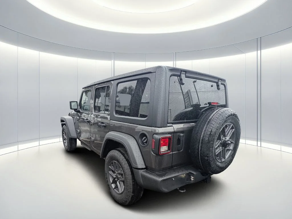 New 2026 Granite Crystal Metallic Clear-Coat Exterior Paint Jeep Sport S image 4