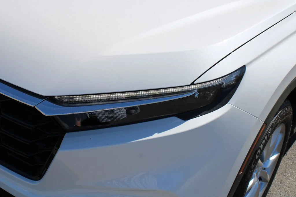 New 2026 Platinum White Pearl Honda AWD EX image 11