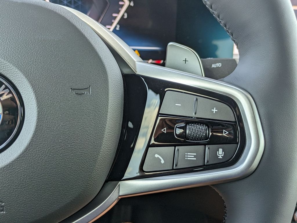 2025 BMW 3 Series 330i - Photo 16
