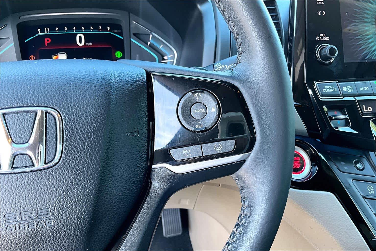2024 Honda Odyssey Touring - Photo 25