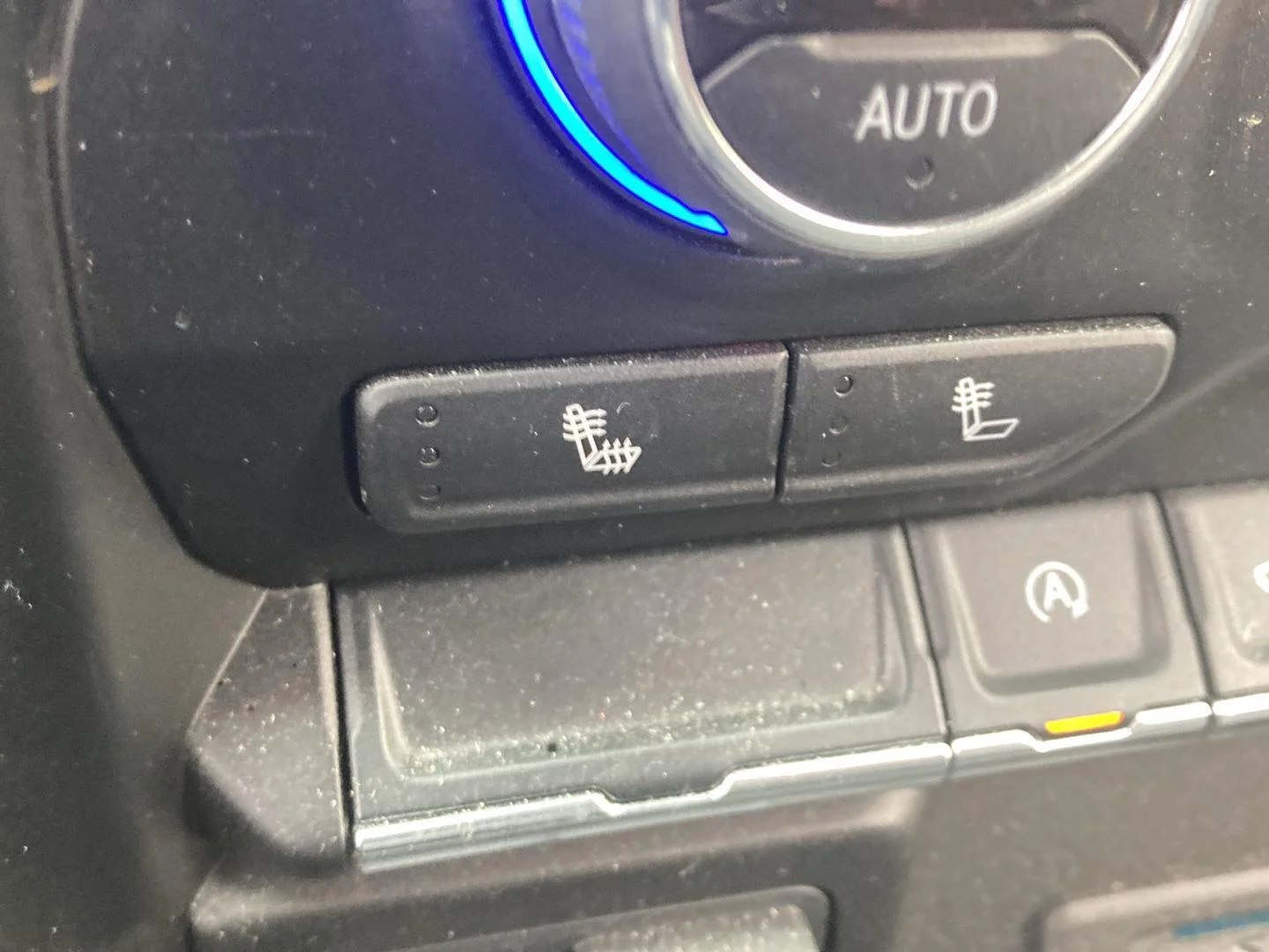 Used 2021 Summit White Chevrolet LT image 17