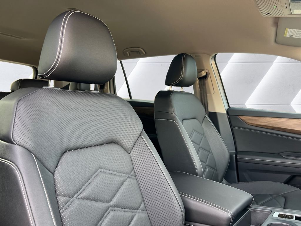2025 Volkswagen Atlas SE - Photo 14