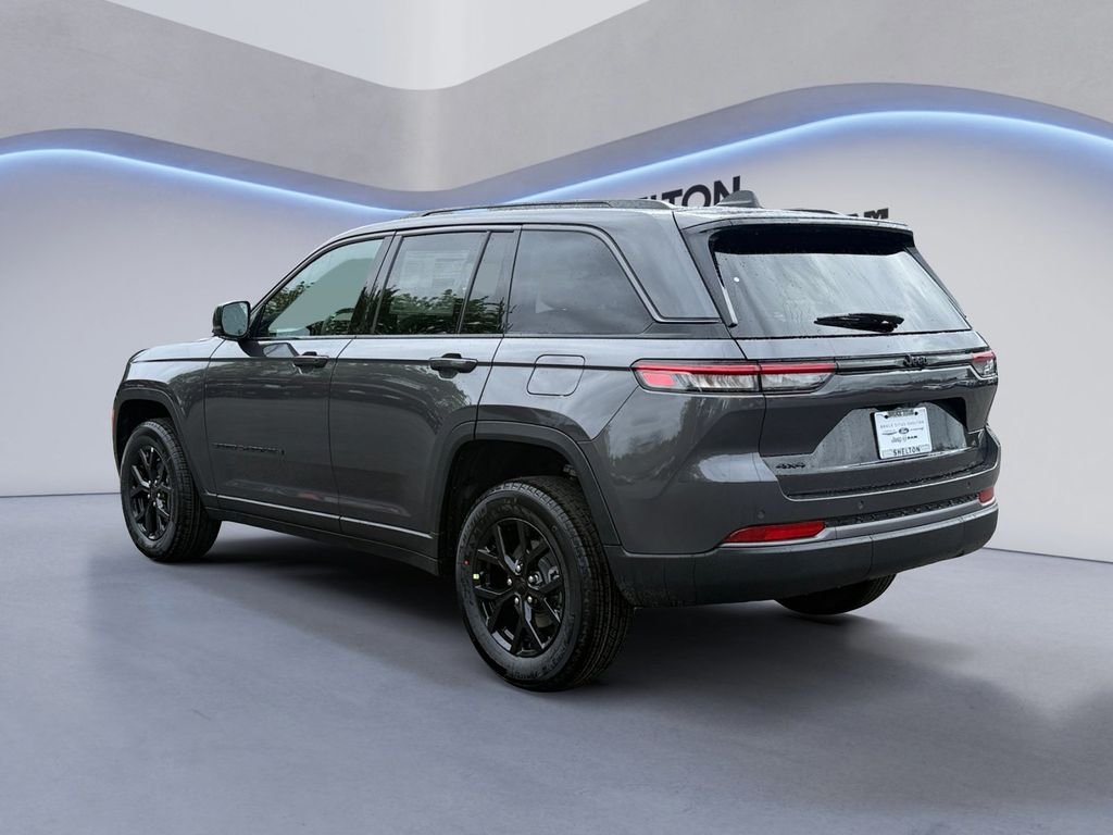 New 2026 Baltic Gray Metallic Clear-Coat Exterior Paint Jeep Altitude image 3
