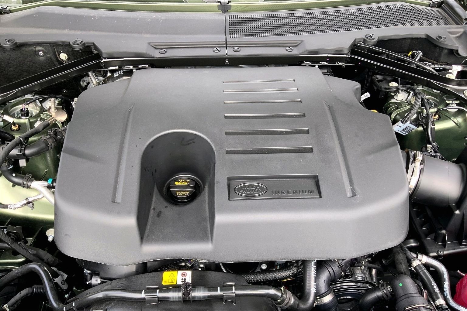 New 2026 Woolstone Green LAND ROVER X-Dynamic SE image 16