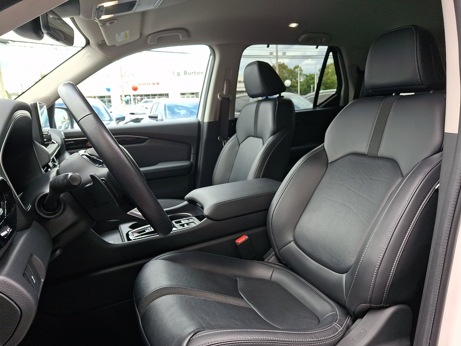Used 2024 Platinum White Pearl Honda EX-L 8 Passenger image 12