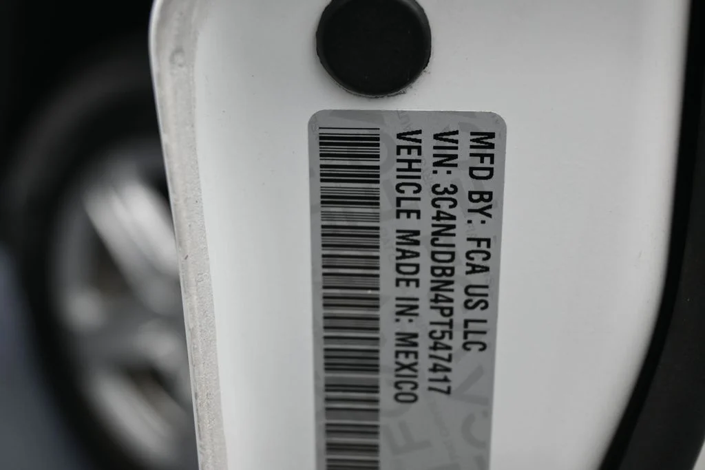 Used 2023 Bright White Clearcoat Jeep Latitude image 16