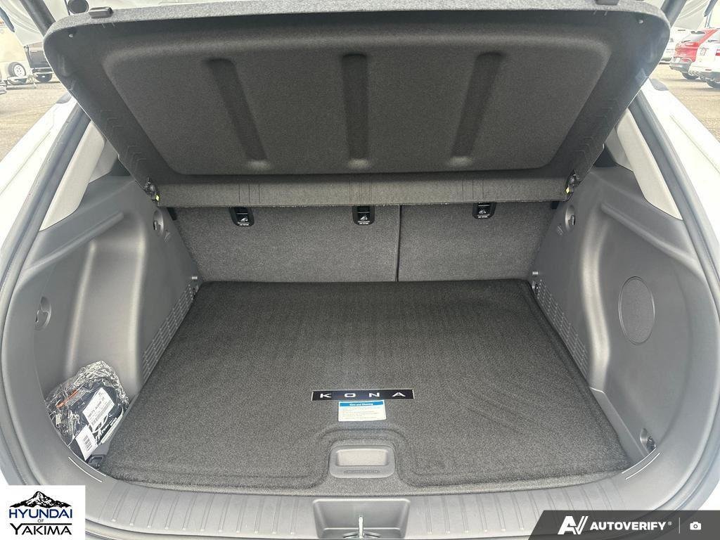 New 2026 Atlas White Hyundai Limited AWD image 12