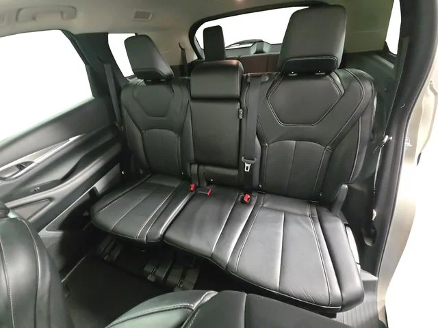 Used 2025 Beige INFINITI LUXE image 13