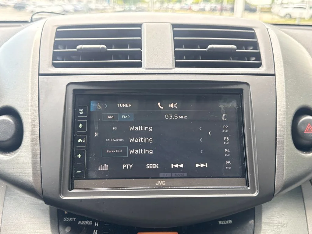 Used 2012 Black Toyota Base image 25