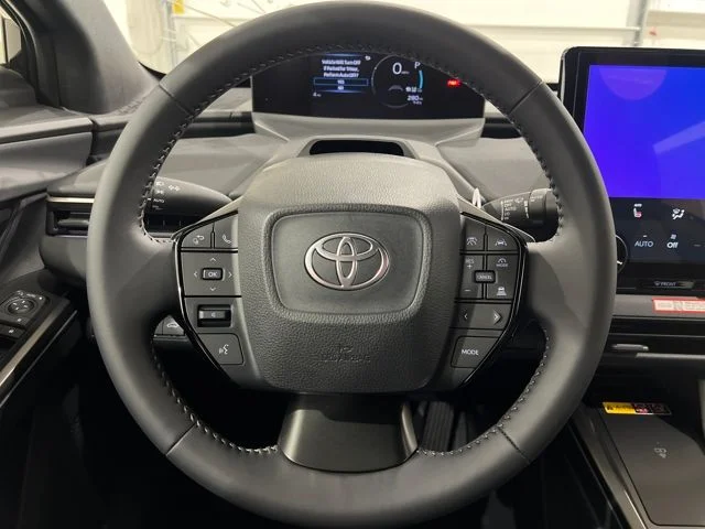 2026 Toyota bZ XLE - Photo 12