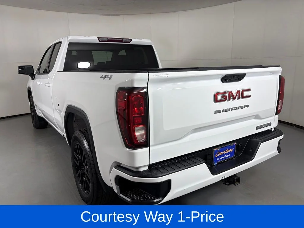 Used 2023 White GMC Elevation image 8